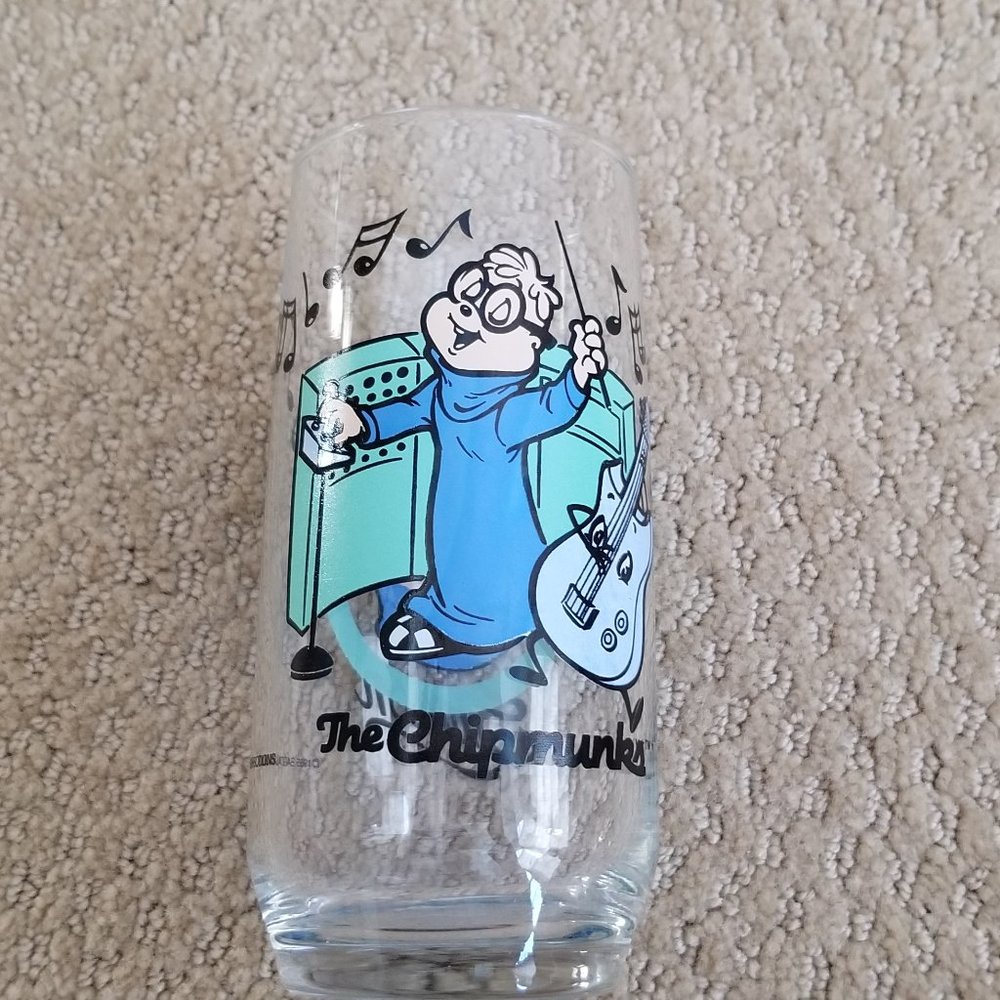 **EUC** Vintage The Chipmunks Simon 1985 Glass